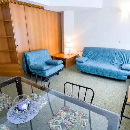 Res.albare/solaria Apt.solandra